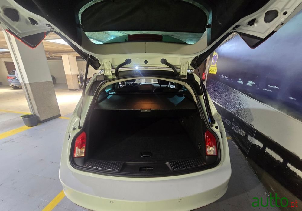 2016' Opel Insignia Sports Tourer photo #6