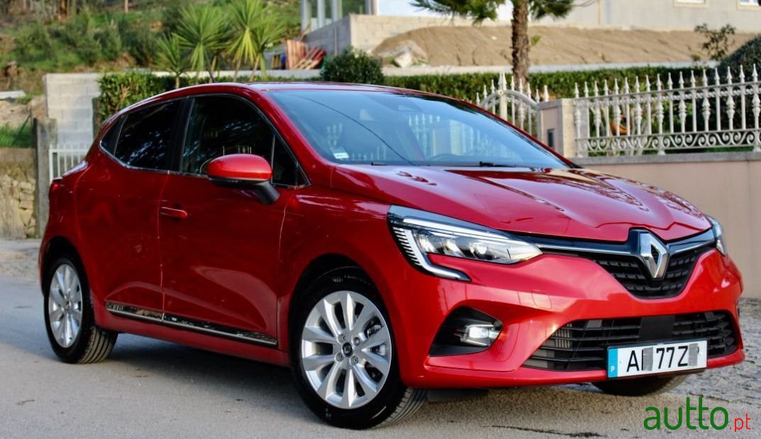 2020' Renault Clio photo #2