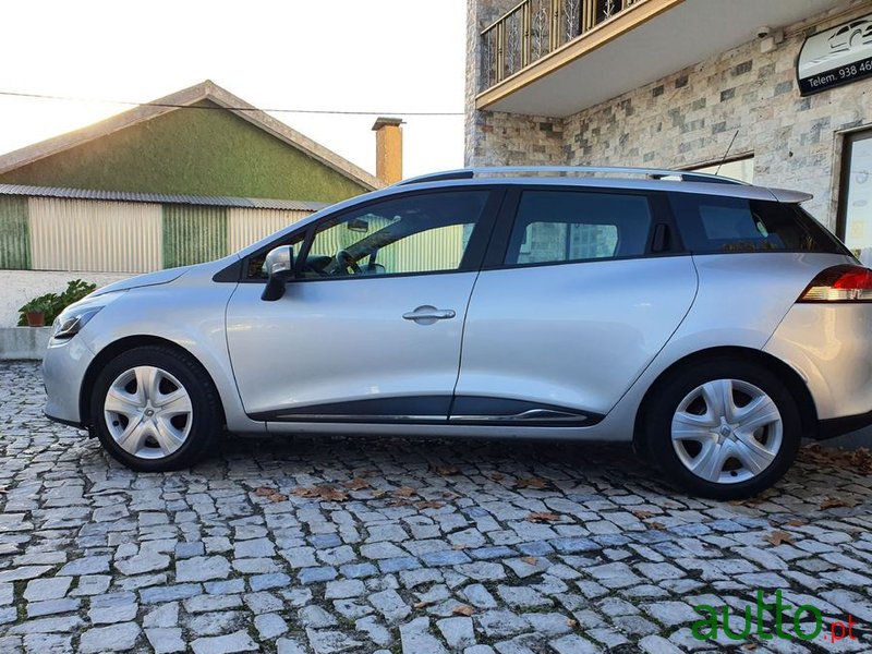 2016' Renault Clio Sport Tourer photo #4