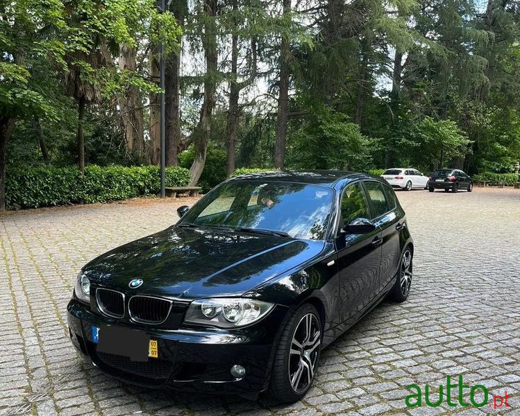 2007' BMW 118 D photo #1