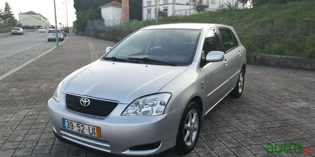2002' Toyota Corolla photo #1