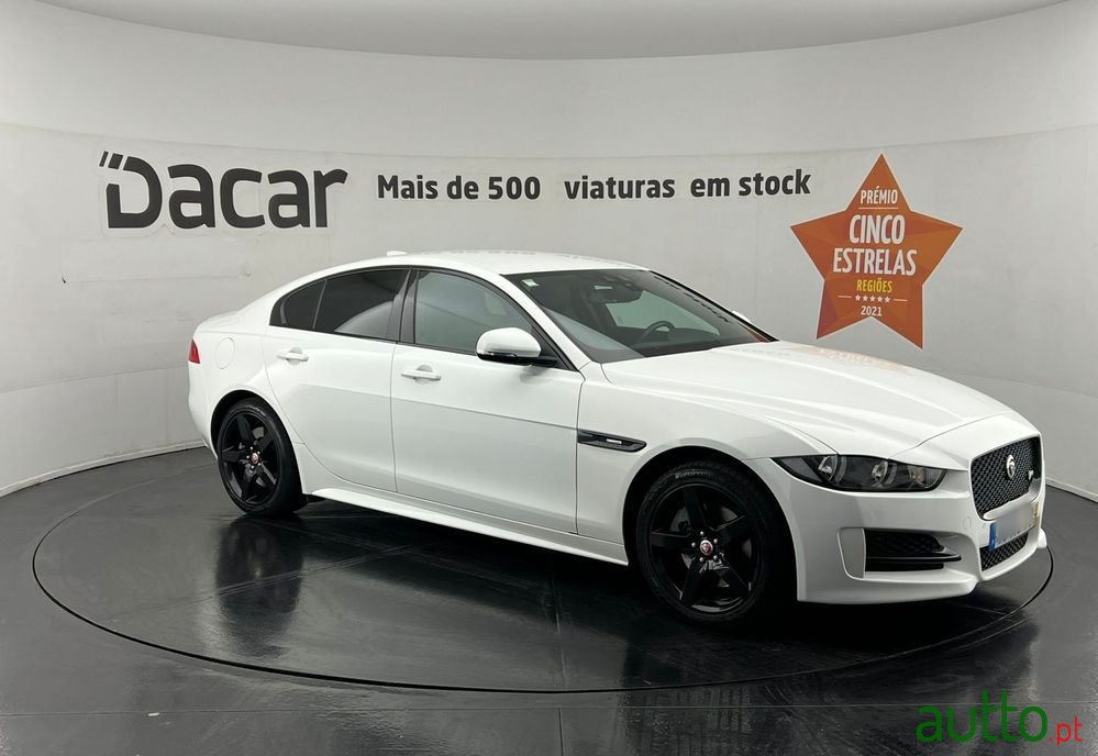 2017' Jaguar XE photo #1