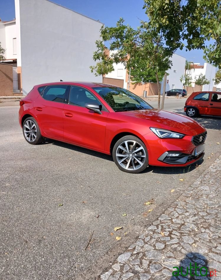 2020' SEAT Leon photo #2