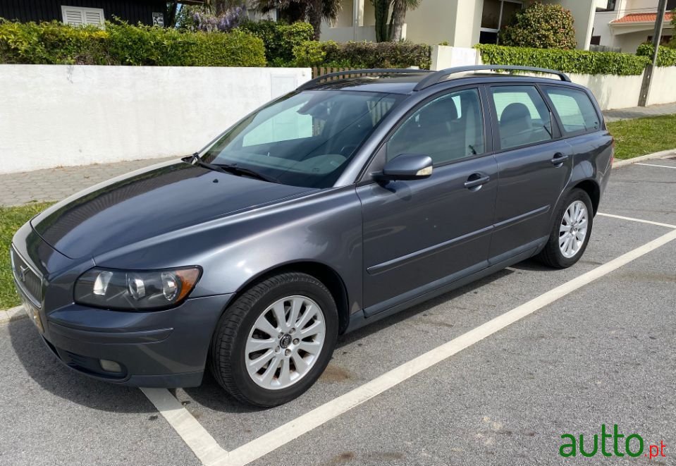 2004' Volvo V50 photo #4