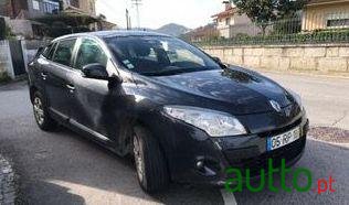 2012' Renault Megane Sport Tourer photo #2