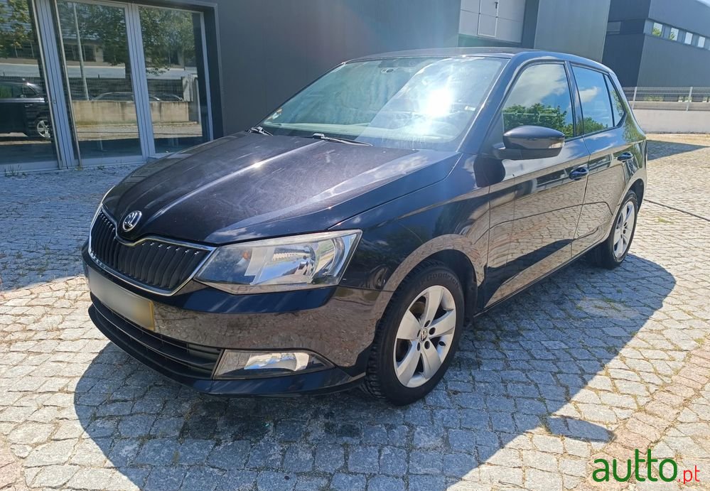 2015' Skoda Fabia 1.4 Tdi Style photo #6