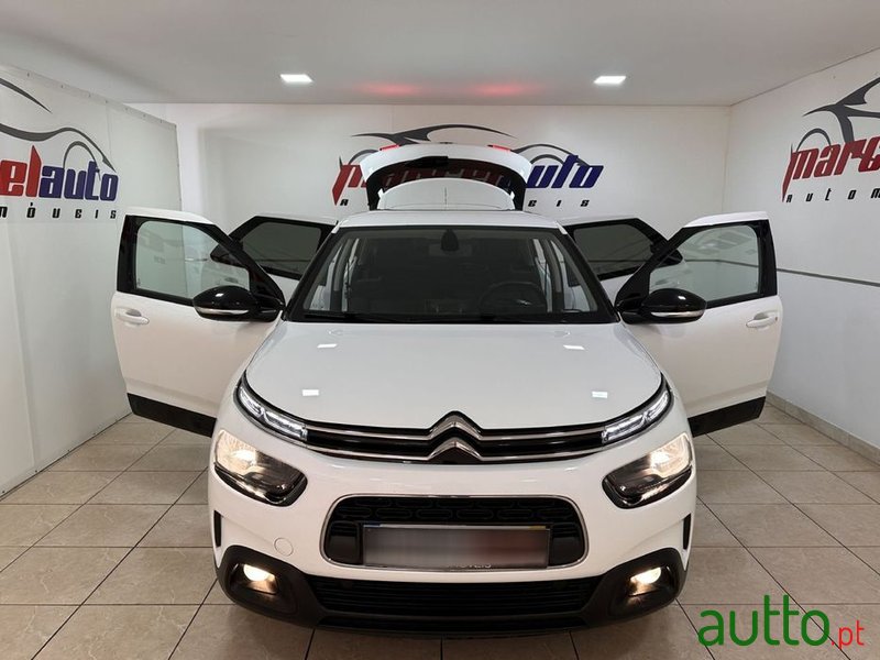 2019' Citroen C4 Cactus photo #5