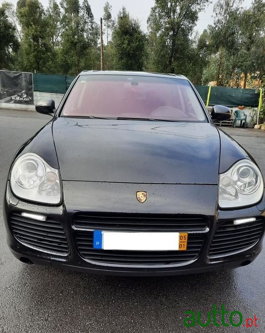 2005' Porsche Cayenne photo #1