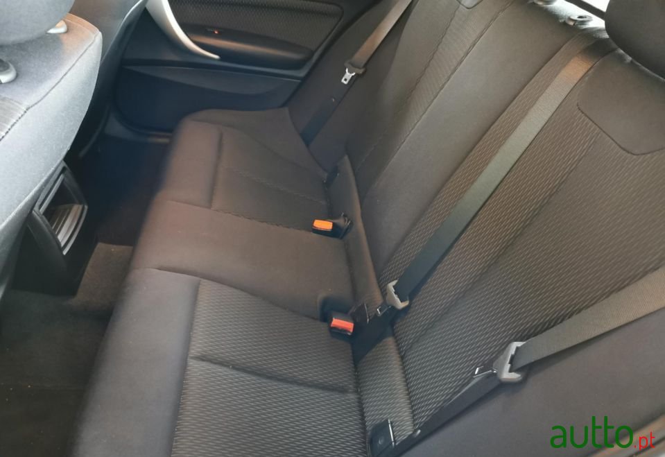 2013' BMW 116 photo #5