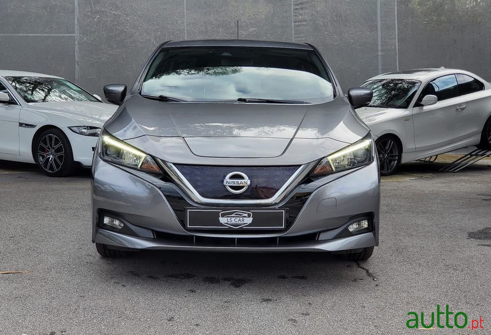 2018' Nissan Leaf photo #2