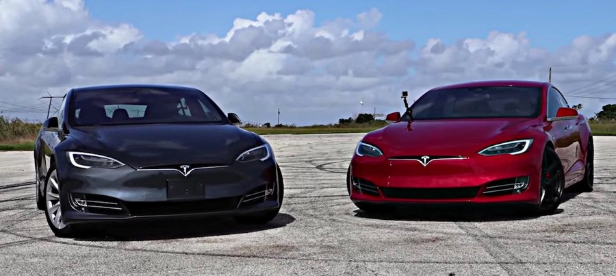 Tesla voluntarily recalls early Model S cars over power steering bolts