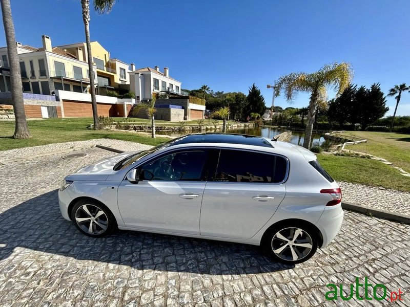 2015' Peugeot 308 photo #2