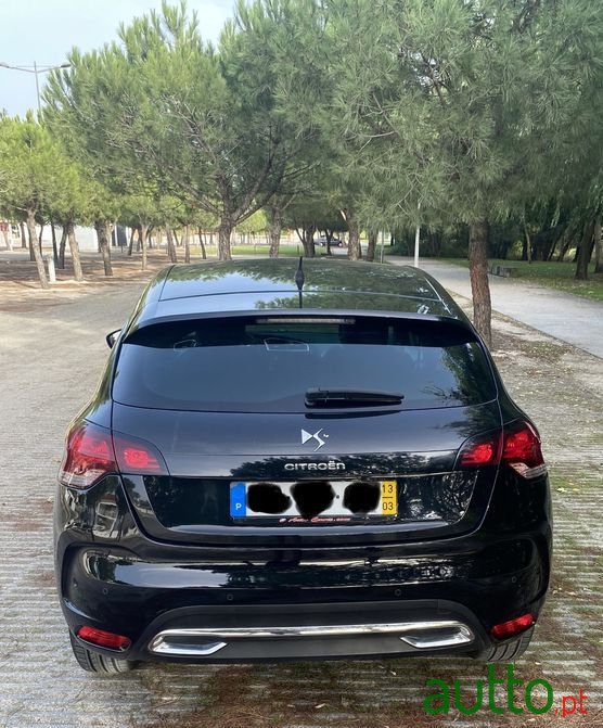 2013' Citroen DS4 photo #4