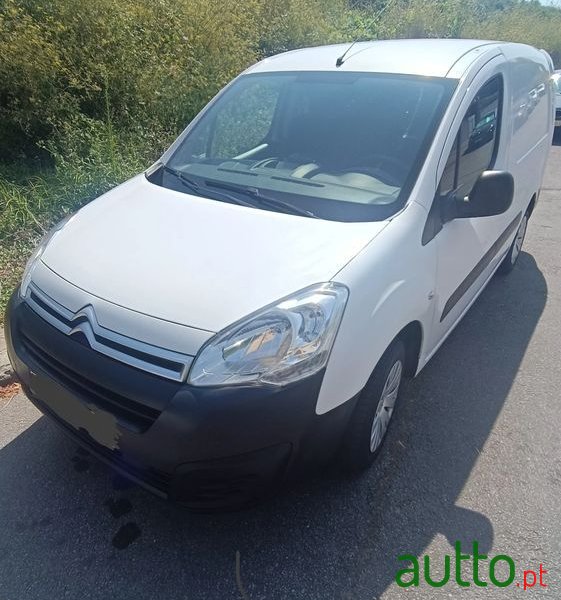 2017' Citroen Berlingo 1.6 Bluehdi Feel Etg6 photo #2