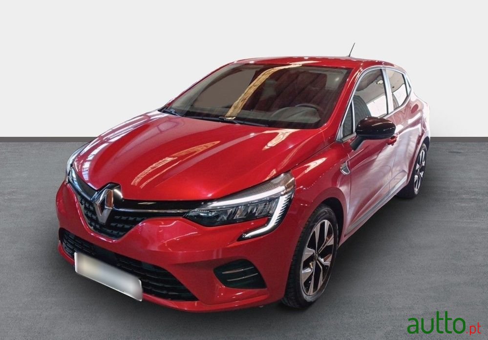 2021' Renault Clio photo #1
