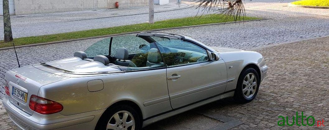 1999' Mercedes-Benz Clk-200 Cabrio photo #2