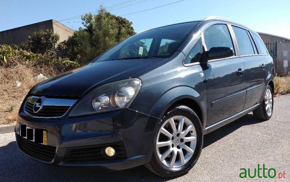 2006' Opel Zafira photo #1