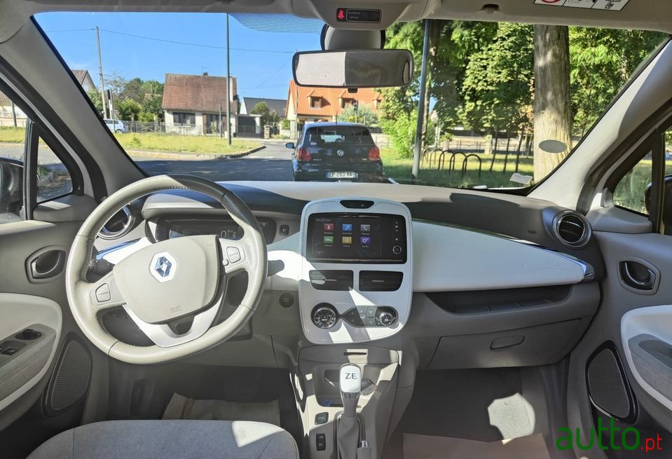 2018' Renault Zoe photo #2