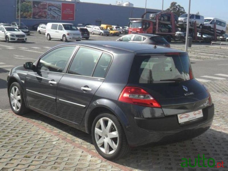 2007' Renault Megane photo #2