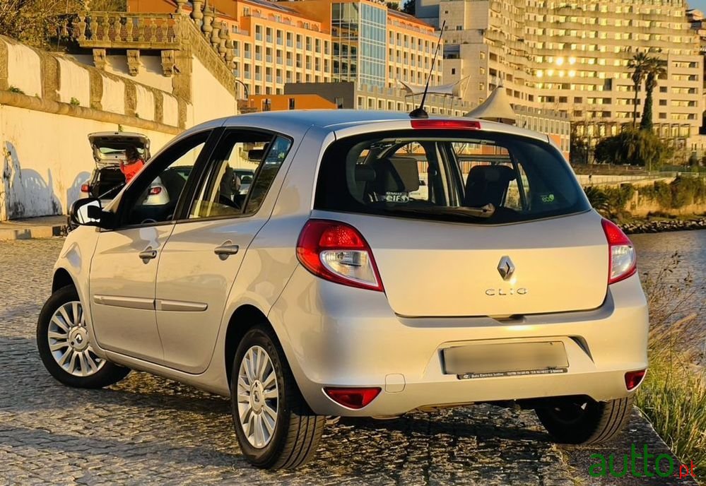 2012' Peugeot 308 Sw photo #4