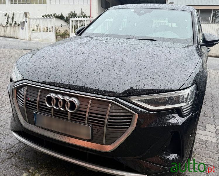 2021' Audi e-tron 55 Quattro S Line photo #3