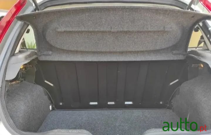 2004' Fiat Punto 1.2 60 Sound photo #5