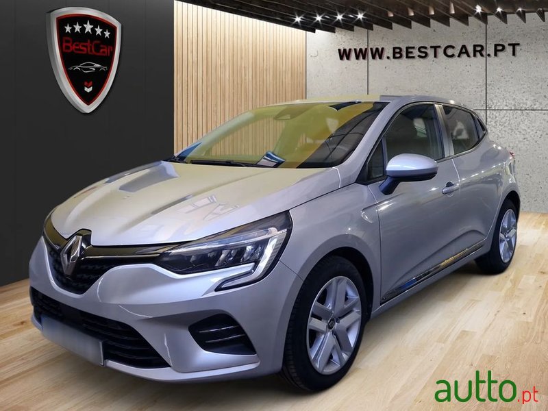 2021' Renault Clio photo #1