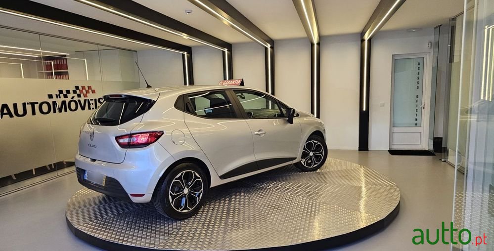 2019' Renault Clio 1.5 Dci Zen photo #5