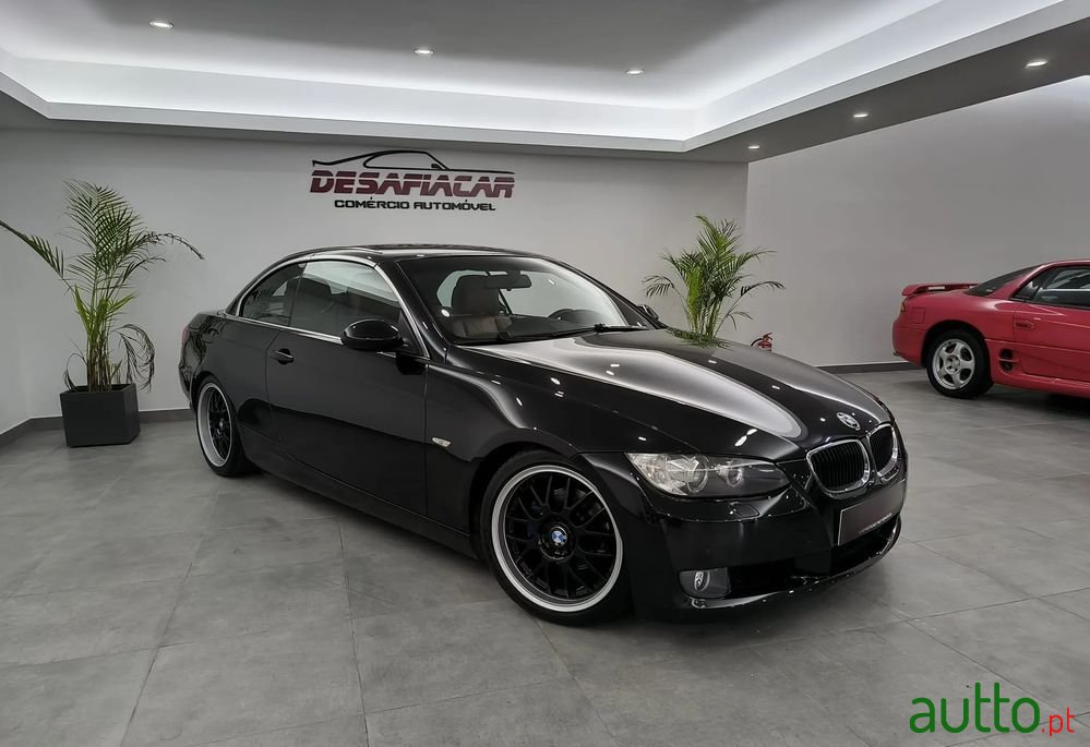 2009' BMW Série 3 I Cabrio photo #2
