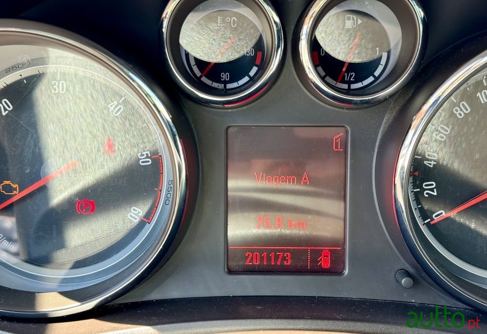 2010' Opel Meriva 1.3 Cdti Cosmo photo #5