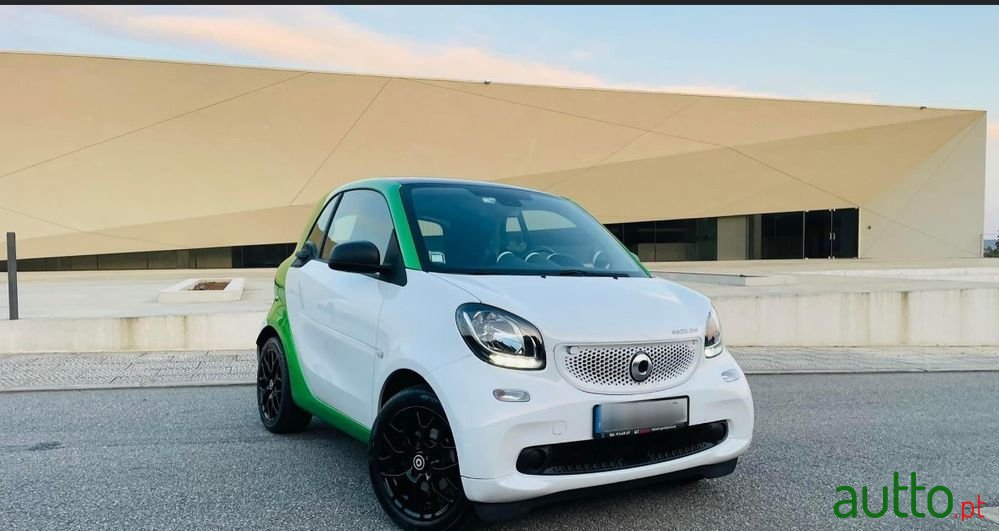 2017' Smart Fortwo Coupe Electric Drive photo #1