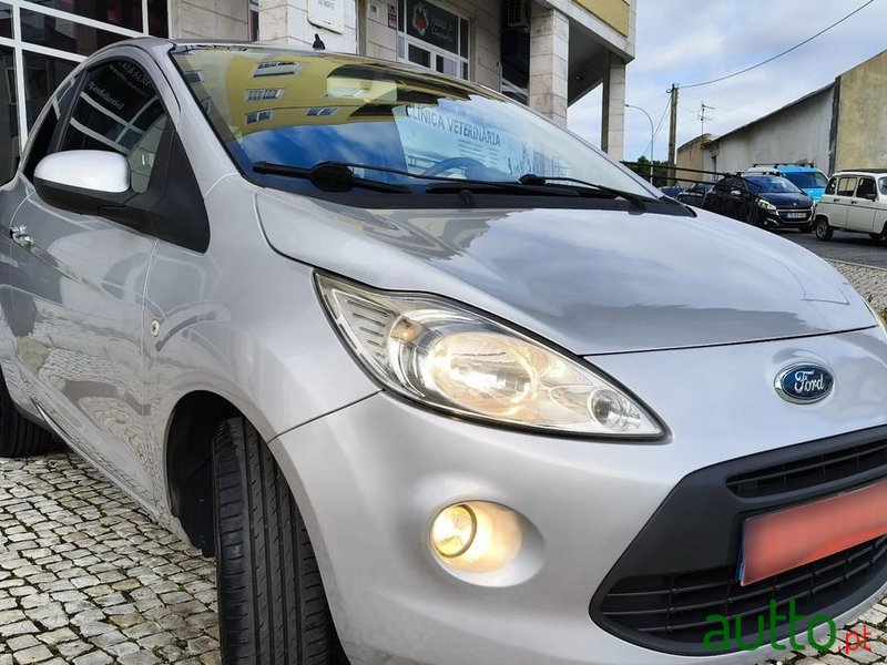 2010' Ford Ka 1.2 Titanium photo #2