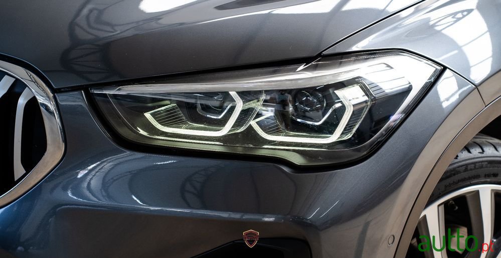 2019' BMW Série X 16 D Sdrive Xline photo #2