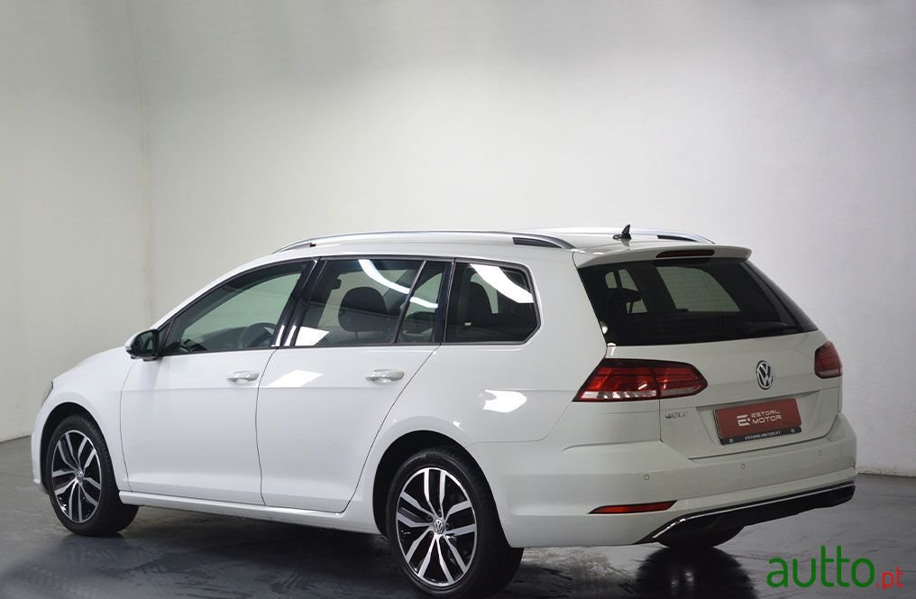 2019' Volkswagen Golf Variant photo #3
