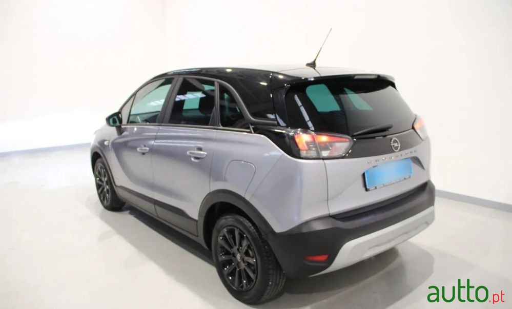 2022' Opel Crossland 1.2 Design & Tech photo #4