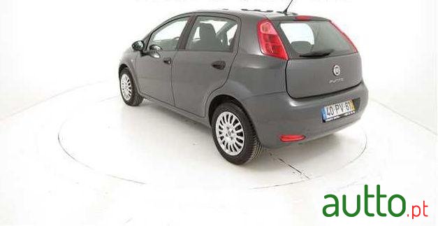 2015' Fiat Punto 1.2 Easy S&S photo #2