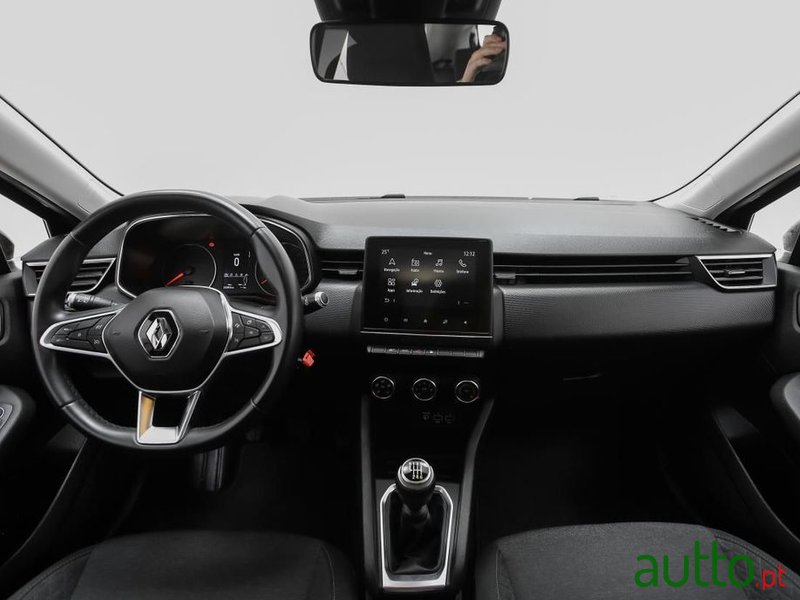 2020' Renault Clio photo #6