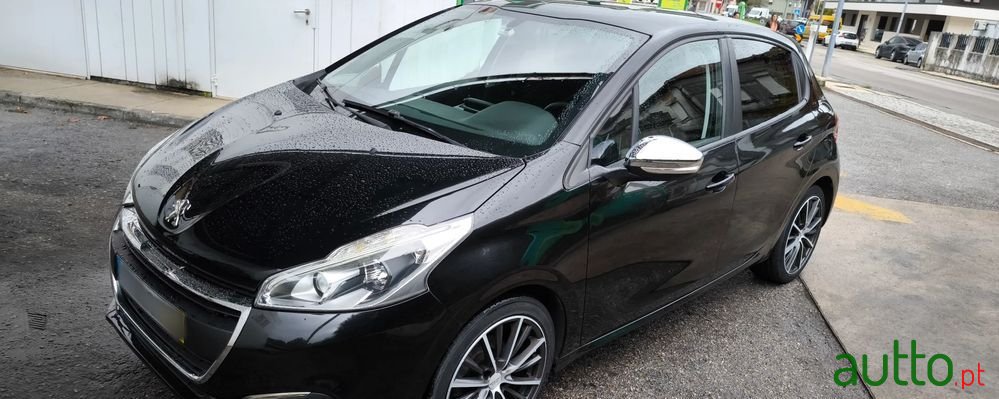 2015' Peugeot 208 1.6 Bluehdi Active photo #1