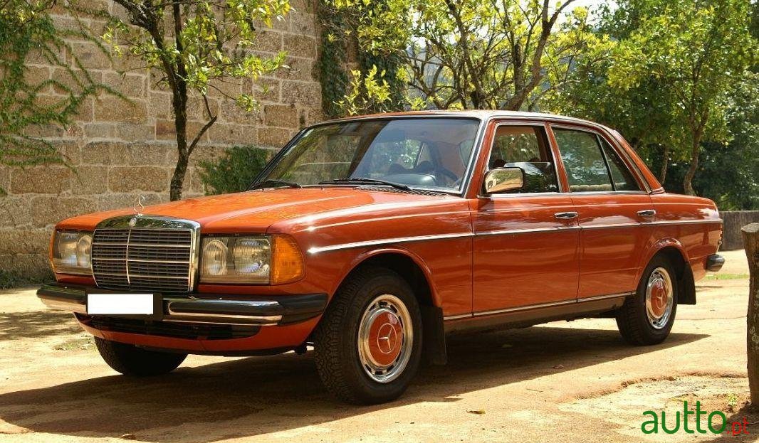 1977' Mercedes-Benz 300 W123 photo #1