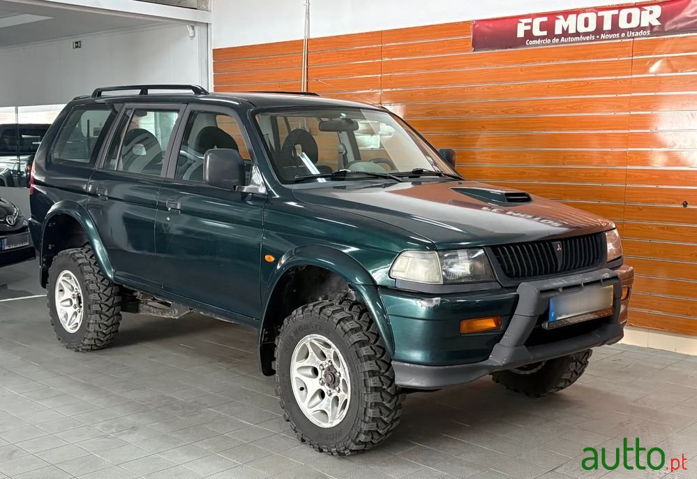 1999' Mitsubishi Pajero Sport 2.5 Td Gls photo #5