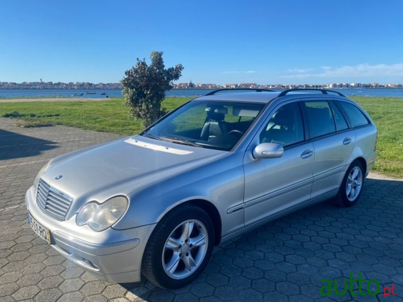 2001' Mercedes-Benz C-270 photo #2