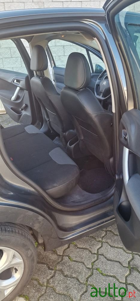 2012' Citroen C3 photo #4