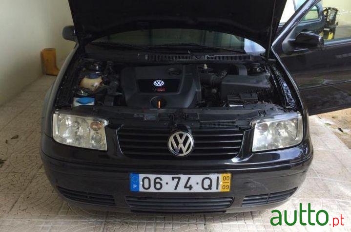 2000' Volkswagen Bora 1.9 photo #2