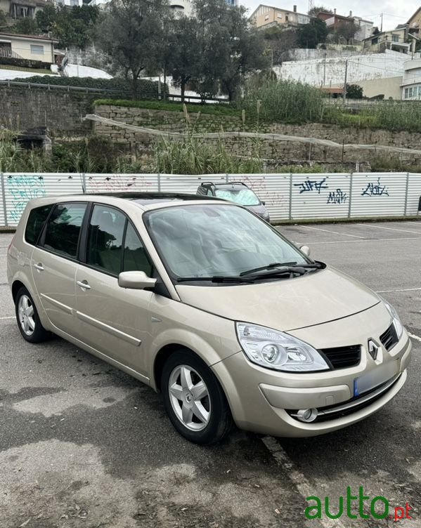 2007' Renault Scenic photo #1