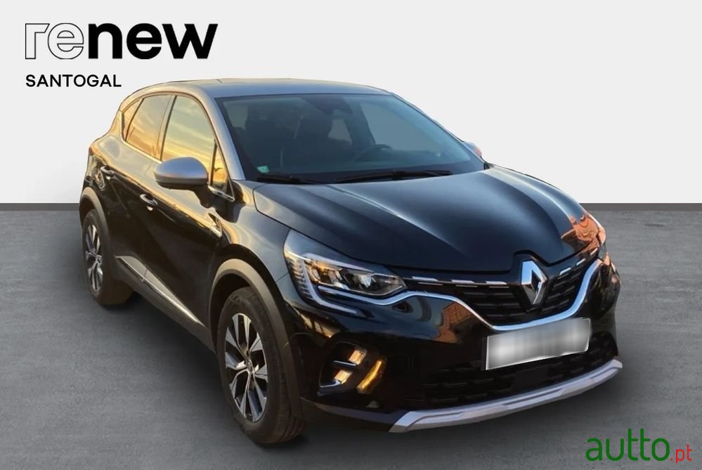 2023' Renault Captur photo #3