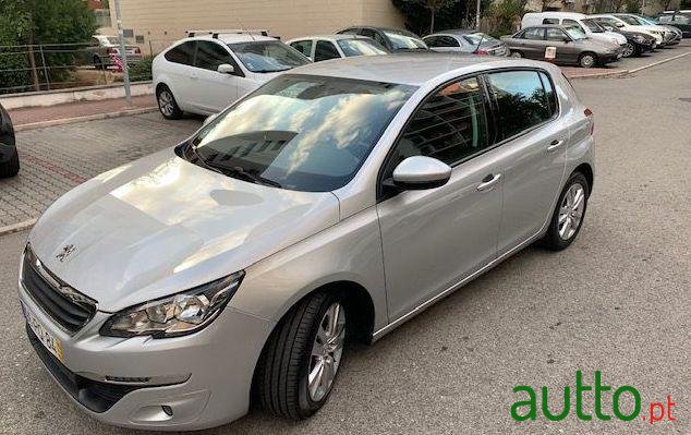2015' Peugeot 308 photo #2