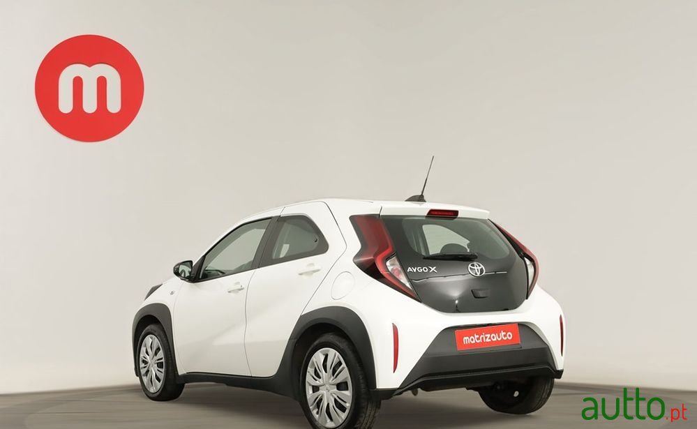 2023' Toyota Aygo X 1.0 Pulse Cvt photo #3