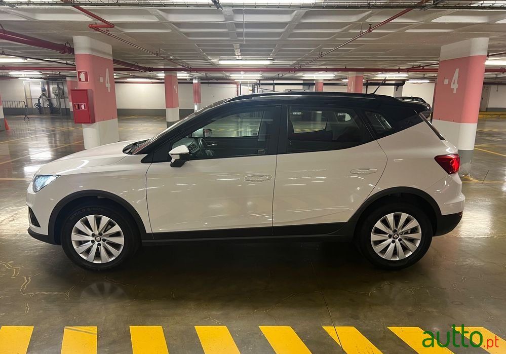 2020' SEAT Arona 1.0 Tsi Style photo #6