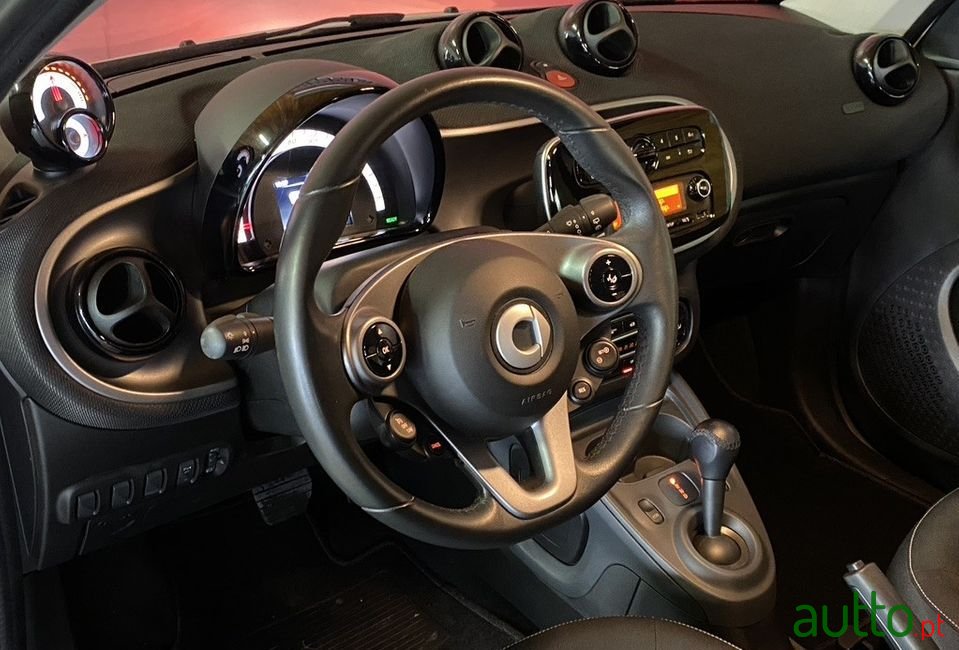 2018' Smart Forfour photo #4
