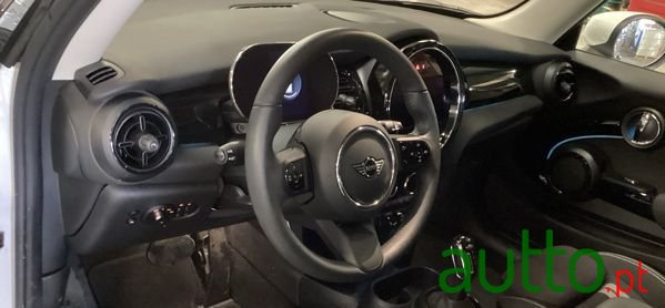 2024' MINI Cooper Se 3 Portas photo #6